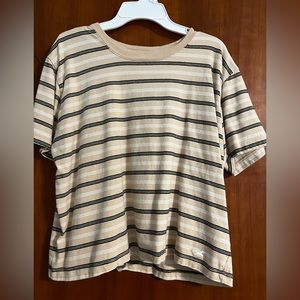 Hollister Beige Striped T-Shirt Size Medium